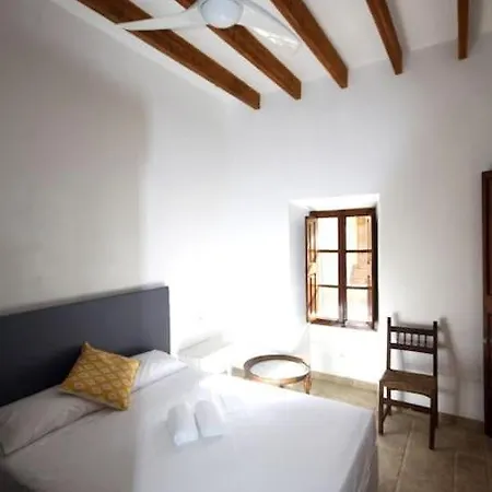 Typical Old Majorcan House With A Private Pool *